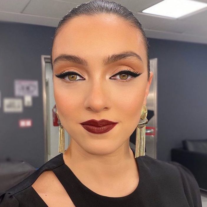 Makyajlı Merve Dizdar