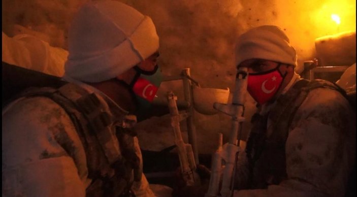 Türkiye-Azerbaycan askerleri Kış 2021 Tatbikatı kapsamında iglo evlerde