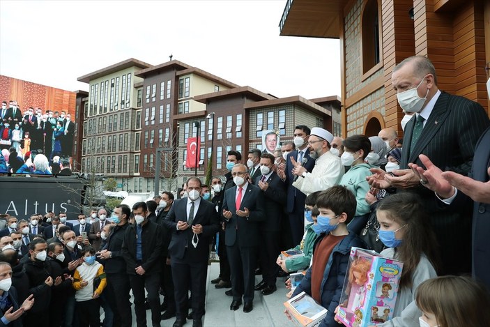 Cumhurbaşkanı Erdoğan, memleketi Rize'de