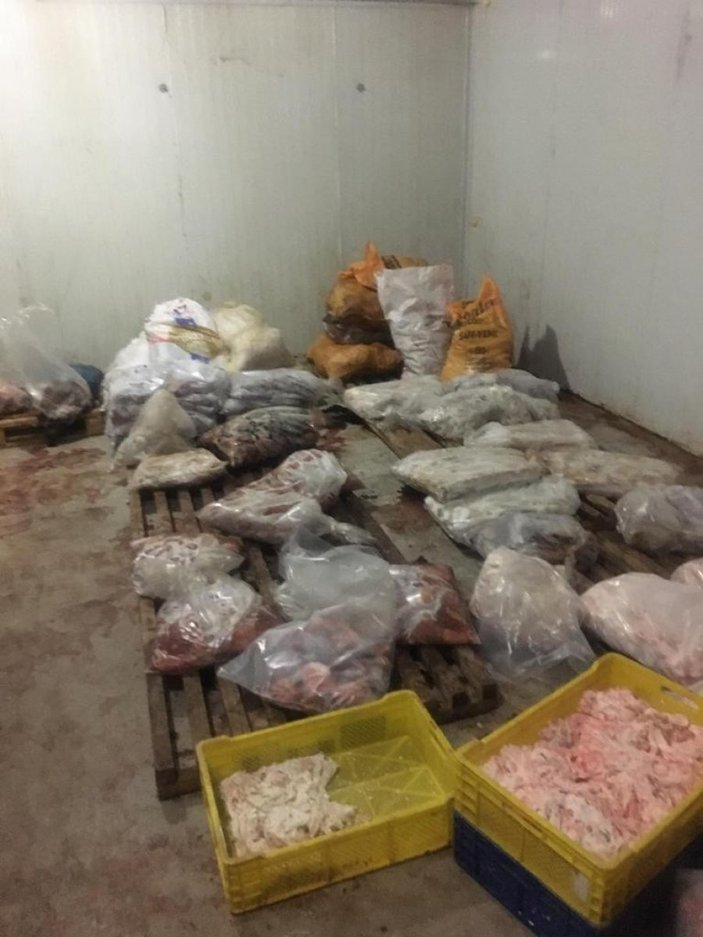 Malatya'da yem fabrikasında ruhsatsız et üretimine baskın
