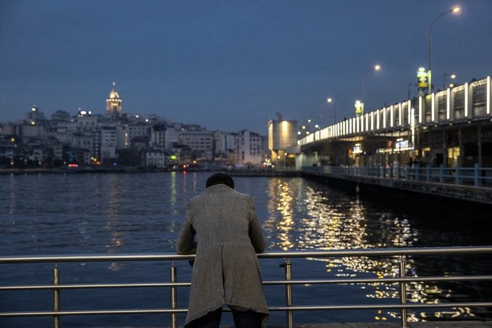 56 saatlik hafta sonu kısıtlaması başladı