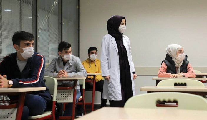 MEB'den liselerde yüz yüze eğitim açıklaması