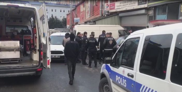 i Esenyurt'ta çıkan silahlı kavgada polis memuru yaralandı