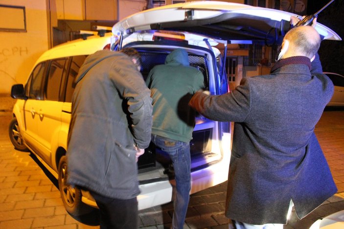 Denizli'de, 'uyurgezer' hırsız polisten kaçamadı