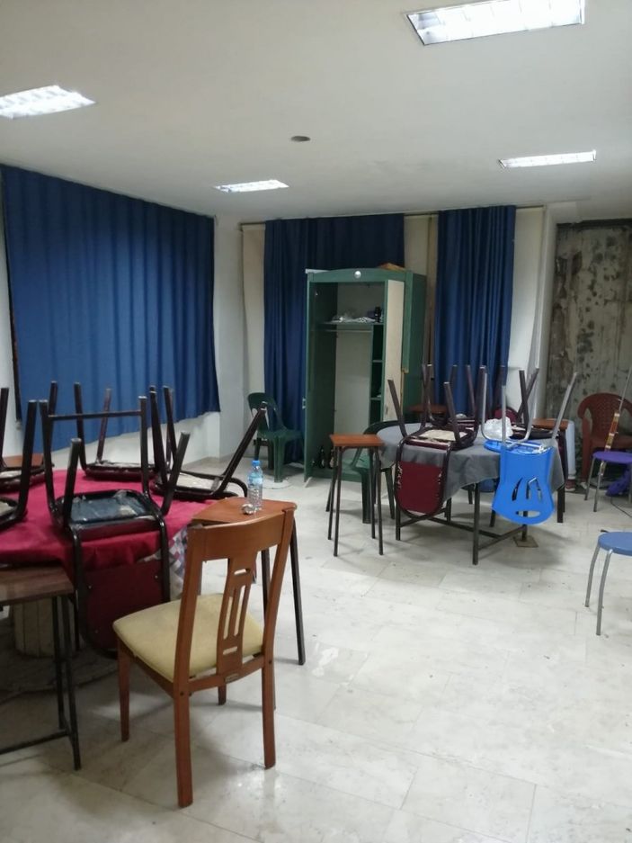 i Antalya'da jandarma itfaiye merdiveni ile kumar baskını yaptı