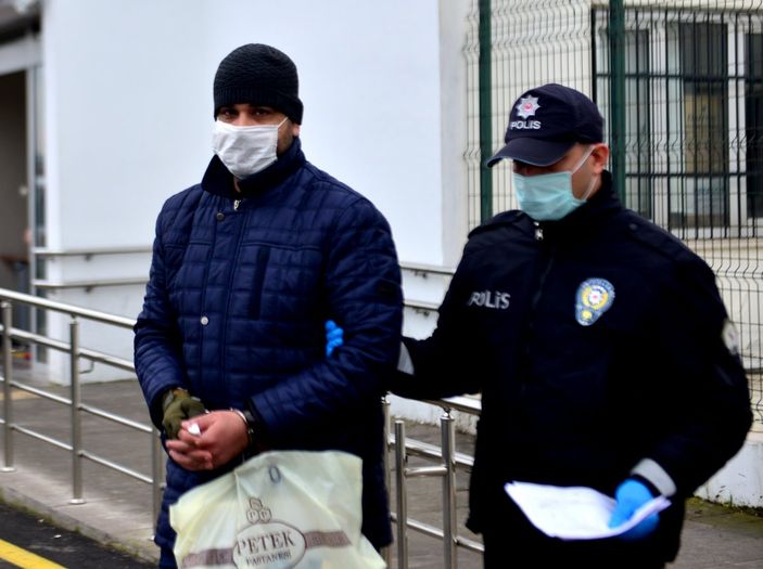 Adana'da patronuna koronavirüs bulaştırmaya çalışan işçi yakalandı