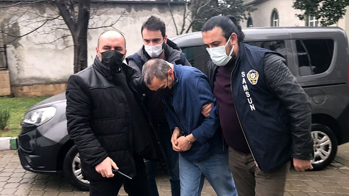 Samsun'da tartıştığı eşini bıçakla öldürdü