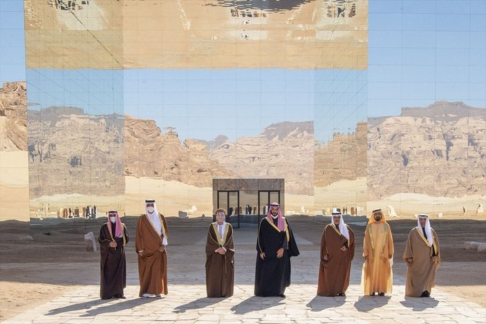 Katar, Suudi Arabistan ile ticari faaliyetin yeniden başladığını duyurdu