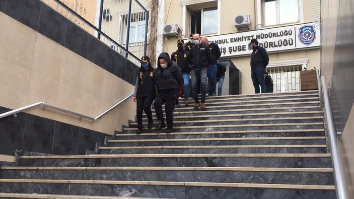 i İstanbul'da fuhuş operasyonu: 27 gözaltı