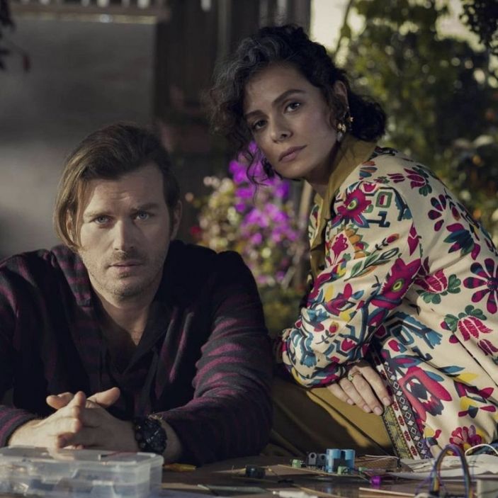 Bir Denizaltı Hikayesi dizisi konusu nedir? Netflix Türk dizisi Bir Denizaltı Hikayesi oyuncuları kimler?