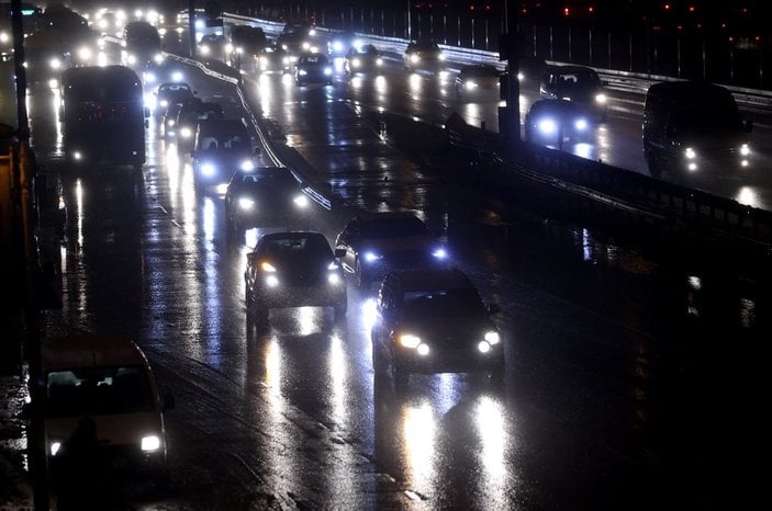 İstanbul'da haftanın ilk iş gününde trafik sakin seyrediyor