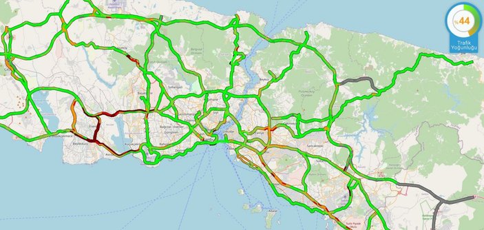 İstanbul'da araçlar yolda mahsur kaldı