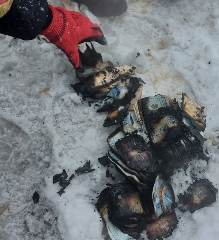 İ Kocaeli'de, yanan prefabrik evde 500 bin TL kül oldu