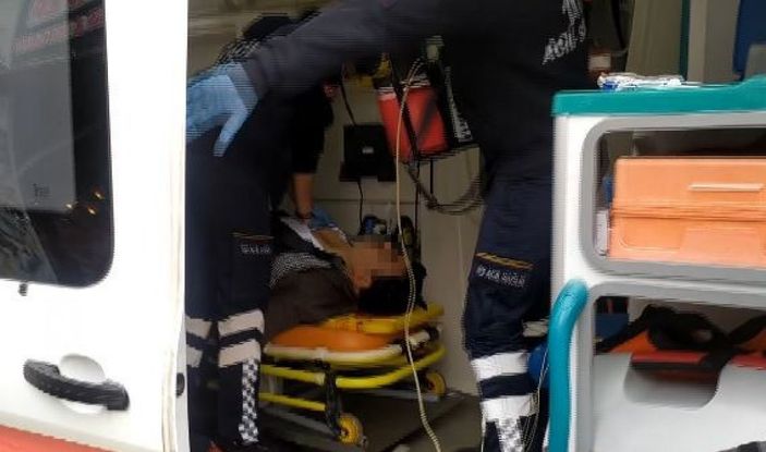 İ Gaziantep'te taksi durağı önünde kuzenini öldürdü