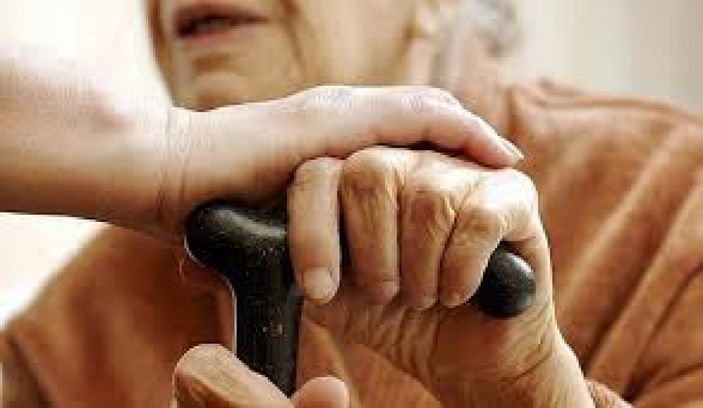 Evde bakım maaşı yattı mı, ne zaman yatacak? Şubat ayı evde bakım maaşı yatan iller..