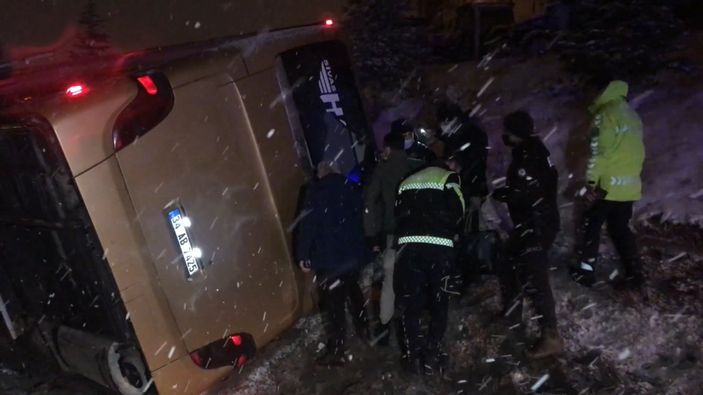 i Kırıkkale’de otobüs ile ticari taksi çarpıştı: 1 ölü