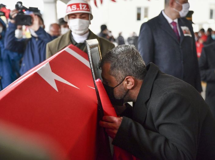 a Şehit Müslüm Altıntaş ile Adil Kabaklı son yolculuğuna uğurlandı