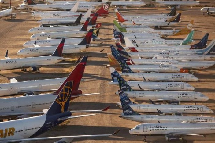 ABD'de koronavirüs nedeniyle park edilen uçaklar görüntülendi