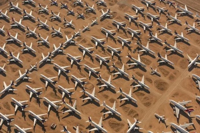 ABD'de koronavirüs nedeniyle park edilen uçaklar görüntülendi