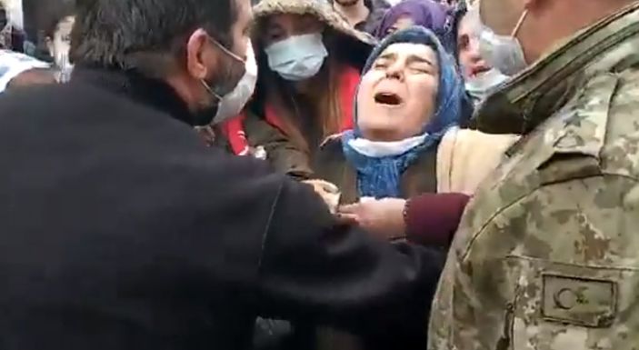 Gara şehidinin annesinden yürek yakan feryat