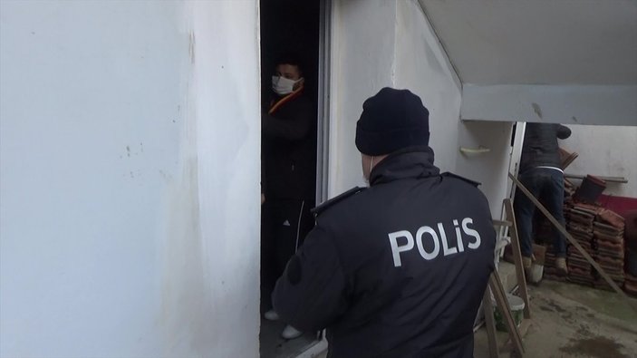 Aydın'da horoz dövüştüren 27 kişi suçüstü yakalandı