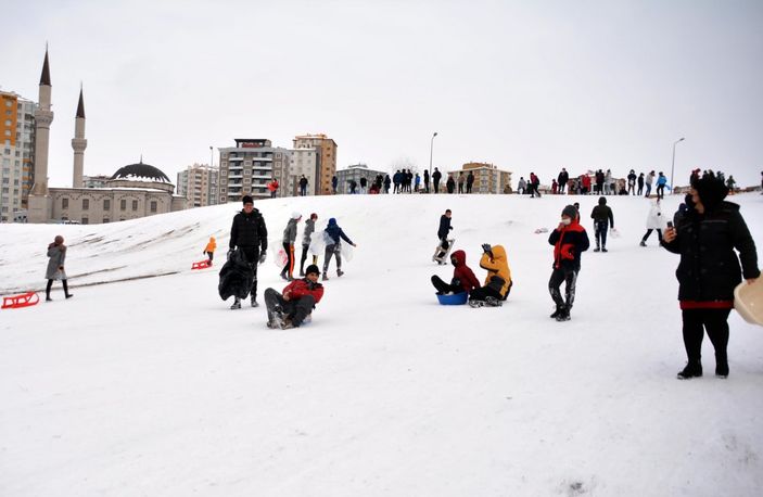 d Kayserili vatandaşların kar keyfi