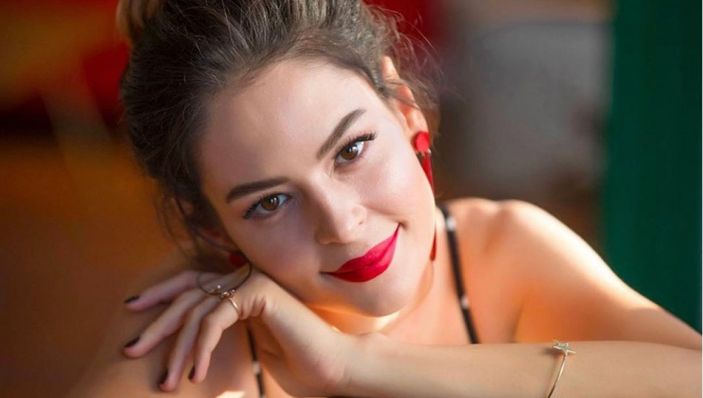 Kuruluş Osman Malhun Hatun tarihte kimdir? Yıldız Çağrı Atiksoy kaç yaşında, hangi dizilerde oynadı?