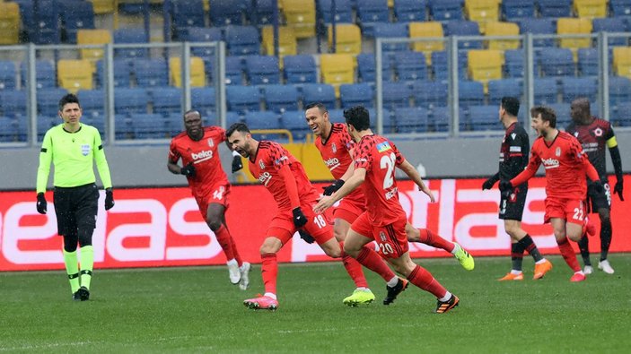 Beşiktaş 8 maçın 7'sini İstanbul'da oynayacak