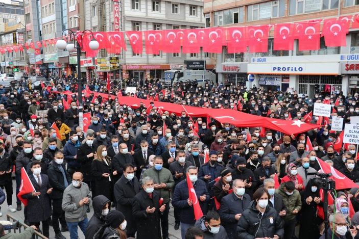 Van’da teröre lanet yürüyüşü