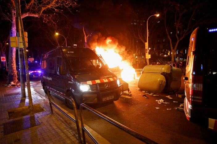 İspanya'daki protestolar ülke geneline yayıldı