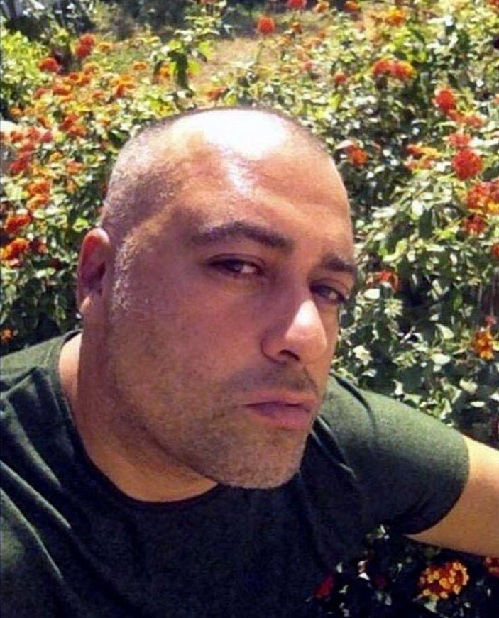 İzmir'de annesini 40, babasını 30 bıçak darbesiyle öldürdü