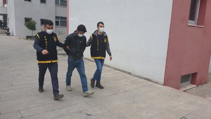 Adana'da evlerin demir kapılarını çalan hırsızlar suçüstü yakalandı