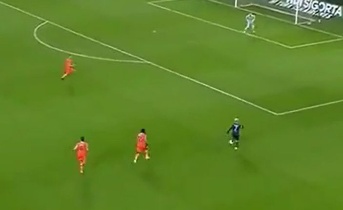 Yusuf Sarı'dan harika gol