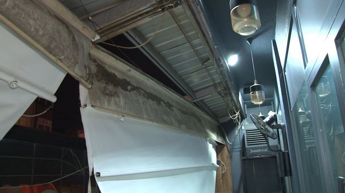 i Ümraniye’de üzerine kar kütlesi düşen tente can alıyordu