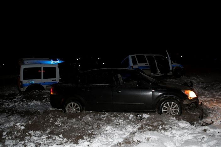 a Kayseri'de kısıtlamayı delen 3 kişi, 40 kilometrelik kovalamacada yakalandı