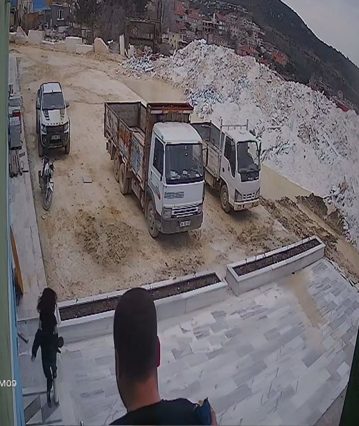 d Balıkesir'de mühendis kadın patronundan dayak yedi