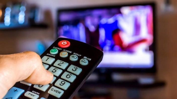 Bugün televizyonda neler, hangi diziler var? 20 Şubat 2021 Cumartesi Tv yayın akışı..
