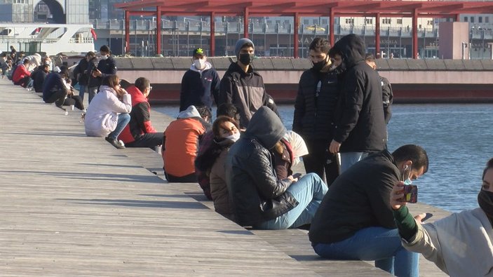 Turistler Eminönü'ne akın etti