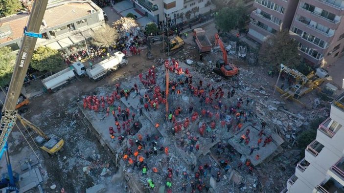 İzmir'de yıkılan Rıza Bey Apartmanı'nın yerine, yeşil alan yapılacak