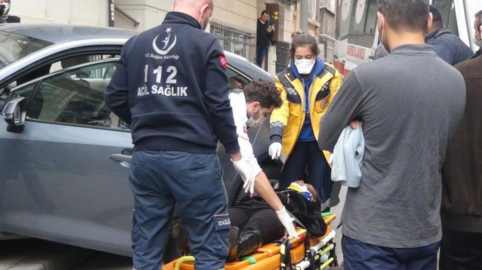 İstanbul’da fren yerine gaza basan kadın, yaşlı adama çarptı