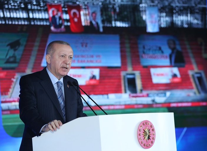 Cumhurbaşkanı Erdoğan İzmir'de deprem konutları temel atma törenine katıldı