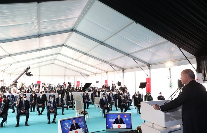 Cumhurbaşkanı Erdoğan İzmir'de deprem konutları temel atma törenine katıldı