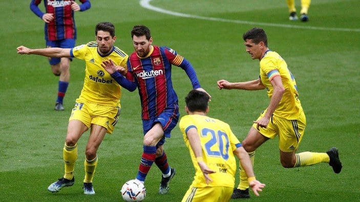 Messi, La Liga'da en çok maça çıkan Barcelonalı futbolcu oldu