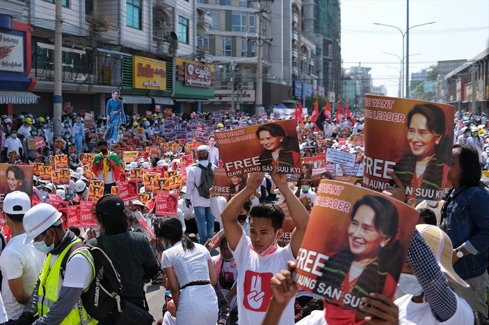 Guterres'ten Myanmar'daki cuntaya çağrı: Halkın iradesine saygı gösterin