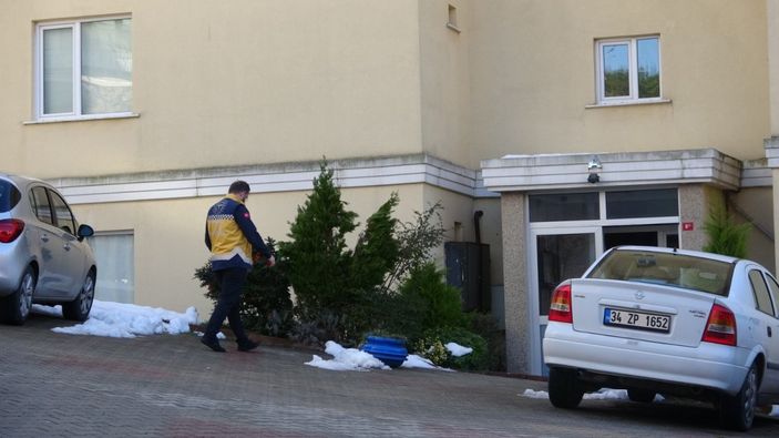 Pendik'te boşanma aşamasındaki eşini dambılla öldürdü