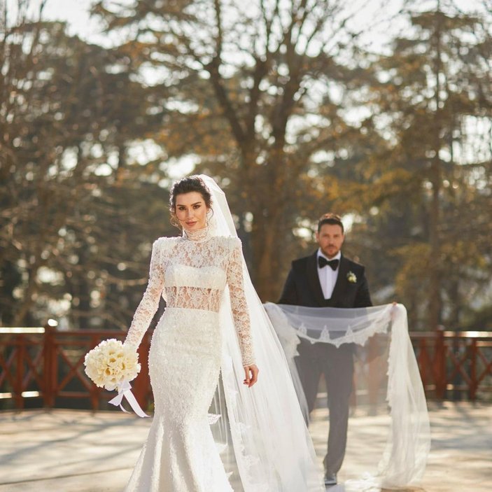 Burcu Kıratlı, Sinan Akçıl'a boşanma davası açıyor