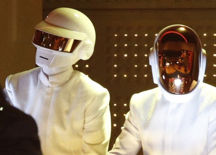 Daft Punk kimdir, dağıldı mı?  Fransız ünlü müzik gurubu Daft Punk neden dağıldı?
