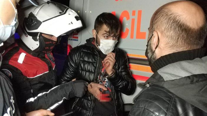 Samsun'da 5 lira için bıçaklı saldırı