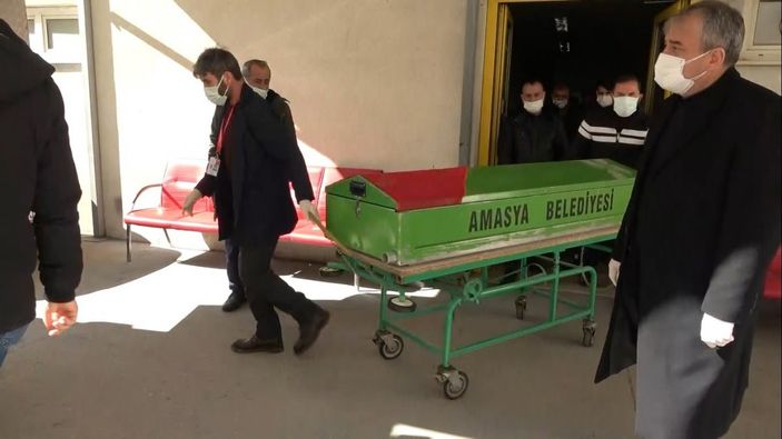 Amasya’da 25 yaşındaki genç kadın doğum yaptıktan sonra öldü