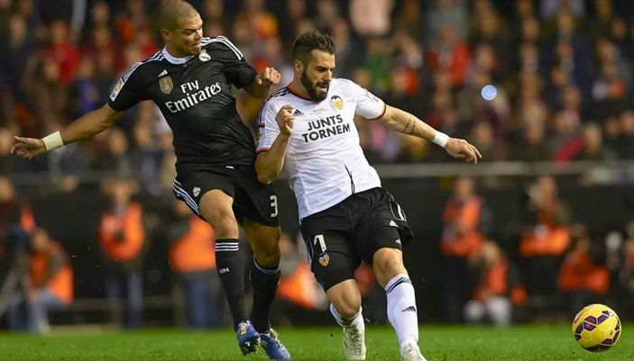 Negredo: Pepe ve Ramos uykularımı kaçırıyordu